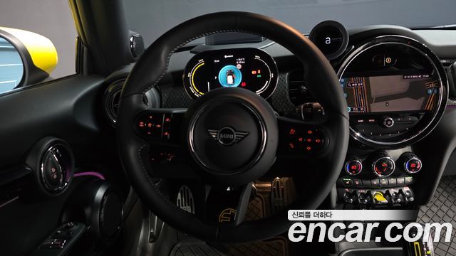 Mini Cooper 2024 — photo 19