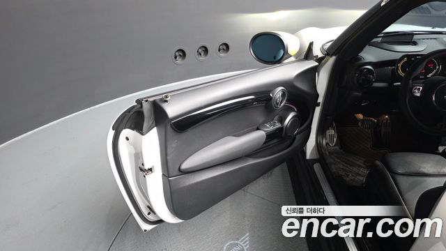 Mini Cooper 2024 — photo 15