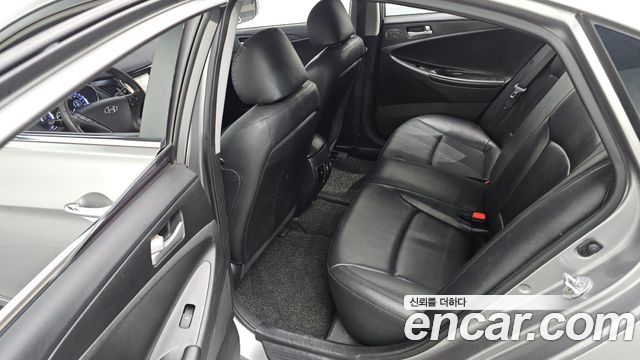 Hyundai Sonata 2014 — photo 11