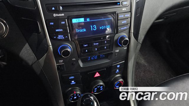 Hyundai Sonata 2014 — photo 16