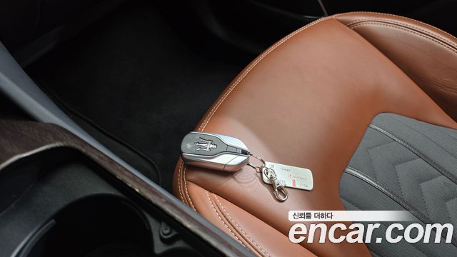 Maserati Levante 2018 — photo 21