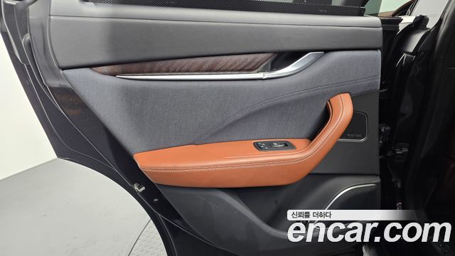 Maserati Levante 2018 — photo 15