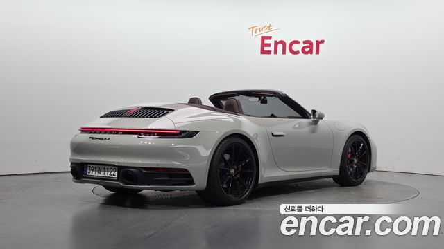 Porsche 911 2023 — photo 2