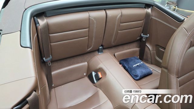 Porsche 911 2023 — photo 18