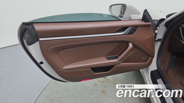 Porsche 911 2023 — photo 15