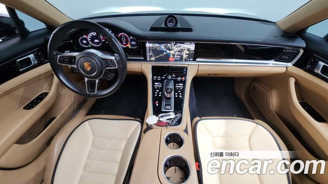 Porsche Panamera 2018 — photo 10