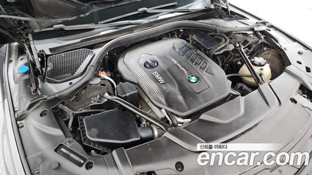 BMW 7-Series 2016 — photo 6