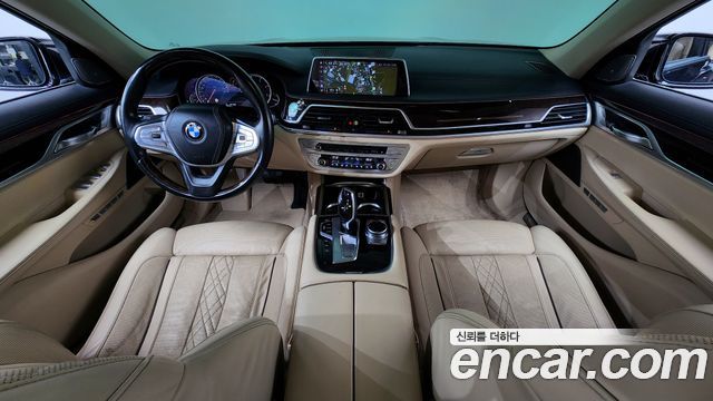 BMW 7-Series 2016 — photo 7