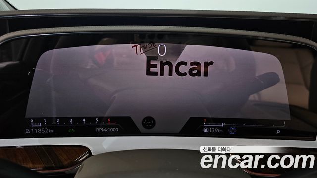 Cadillac Escalade 2023 — photo 11