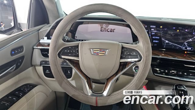 Cadillac Escalade 2023 — photo 19