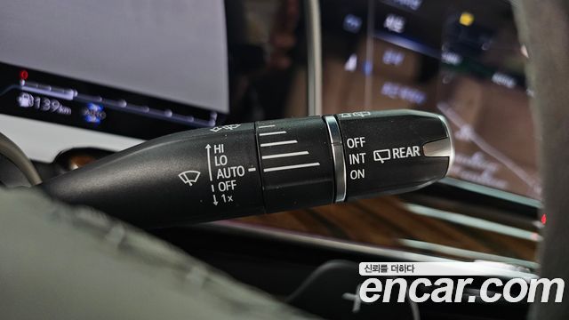 Cadillac Escalade 2023 — photo 30