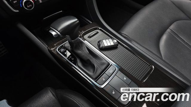 Kia K5 2016 — photo 12