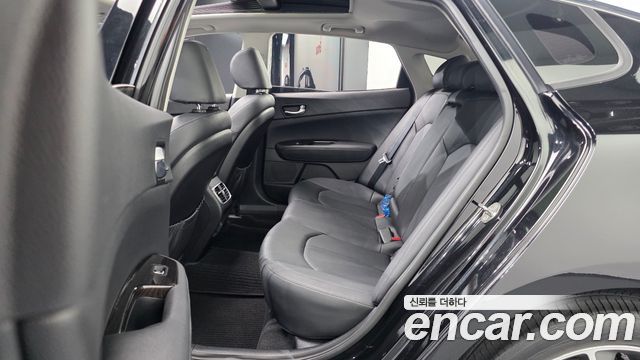 Kia K5 2016 — photo 18