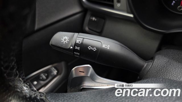 Kia K5 2016 — photo 25