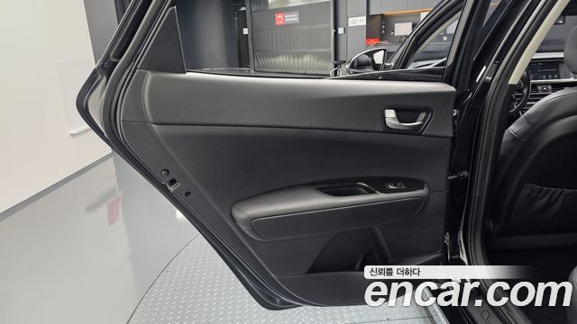 Kia K5 2016 — photo 15