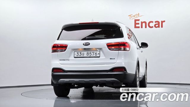 Kia Sorento 2017 — photo 4