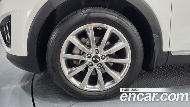 Kia Sorento 2017 — photo 5