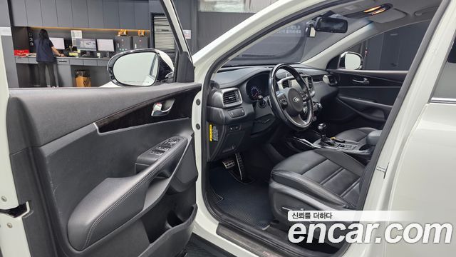Kia Sorento 2017 — photo 13