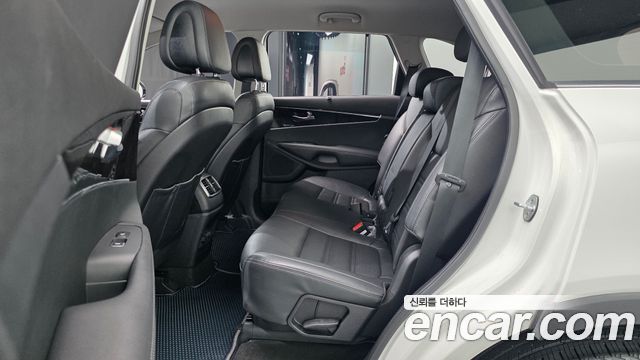 Kia Sorento 2017 — photo 18