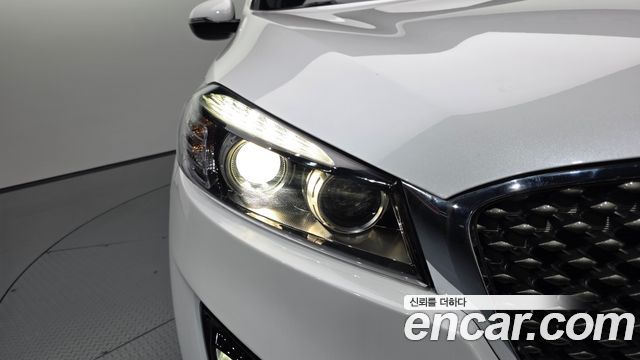 Kia Sorento 2017 — photo 8