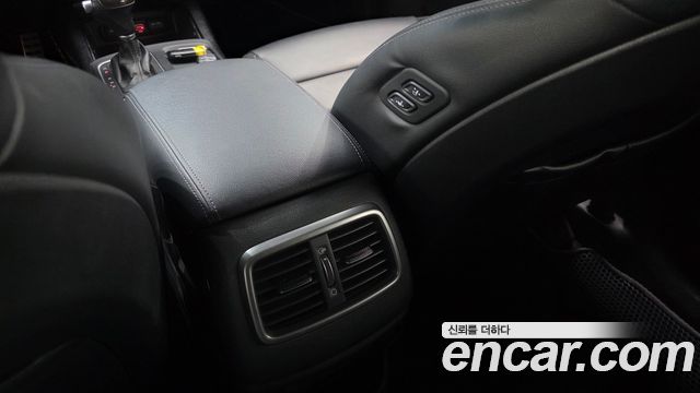 Kia Sorento 2017 — photo 29