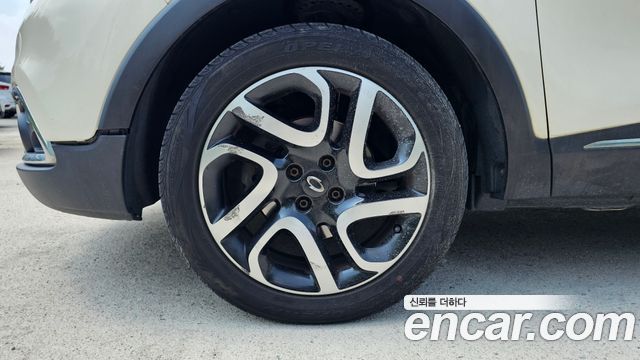 Renault Korea QM3 2014 — photo 5