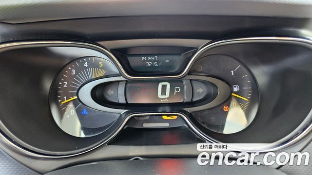 Renault Korea QM3 2014 — photo 8