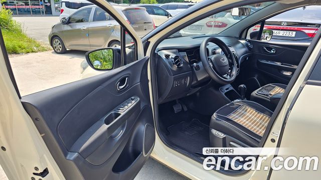 Renault Korea QM3 2014 — photo 10