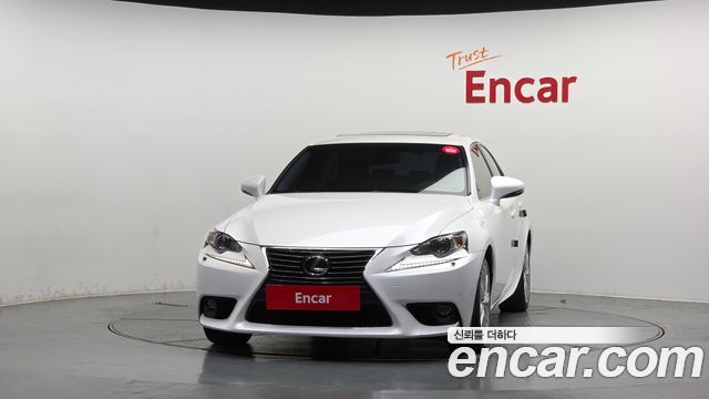 Lexus IS 2015 — photo 3