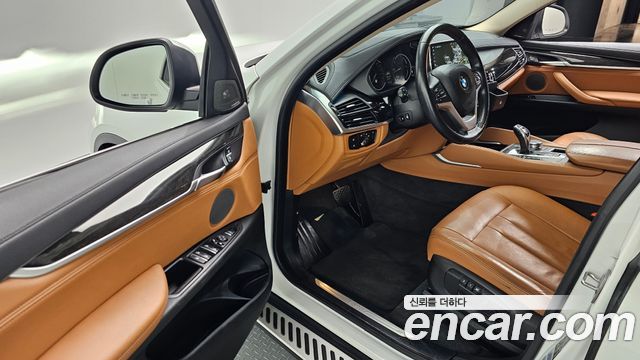 BMW X6 2018 — photo 13