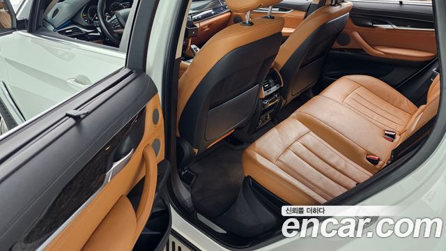 BMW X6 2018 — photo 18