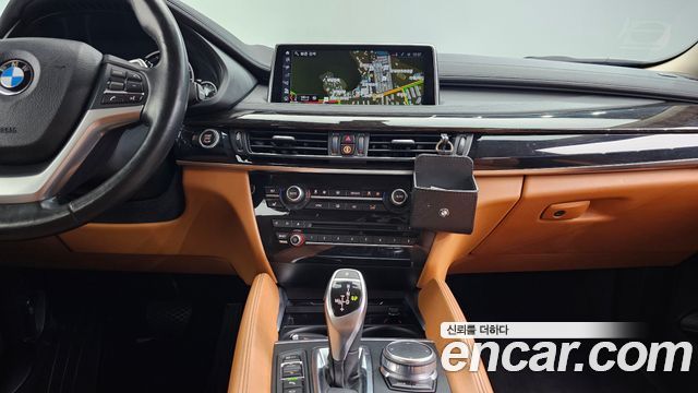 BMW X6 2018 — photo 25