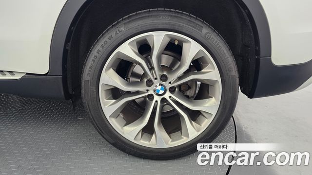BMW X6 2018 — photo 7