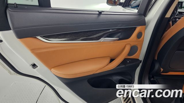 BMW X6 2018 — photo 15