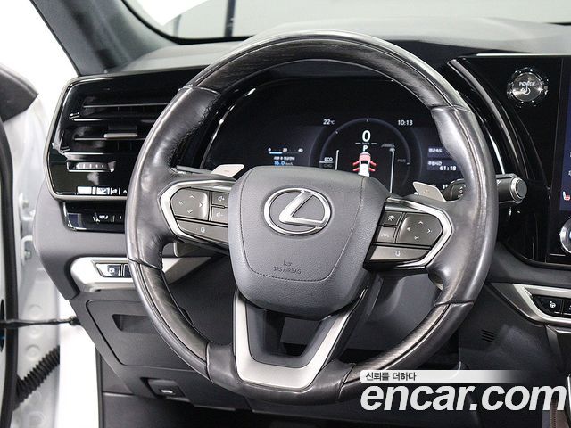 Lexus RX 2025 — photo 11