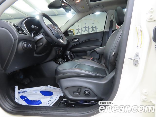 Jeep Compass 2018 — photo 5