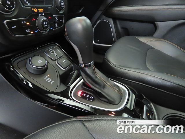 Jeep Compass 2018 — photo 9