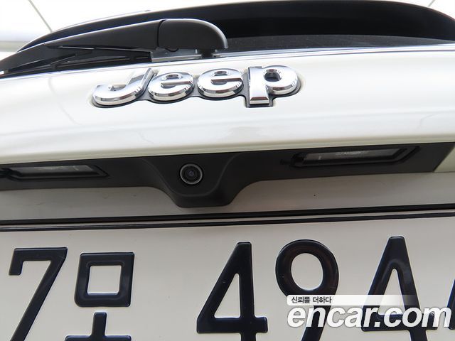 Jeep Compass 2018 — photo 16