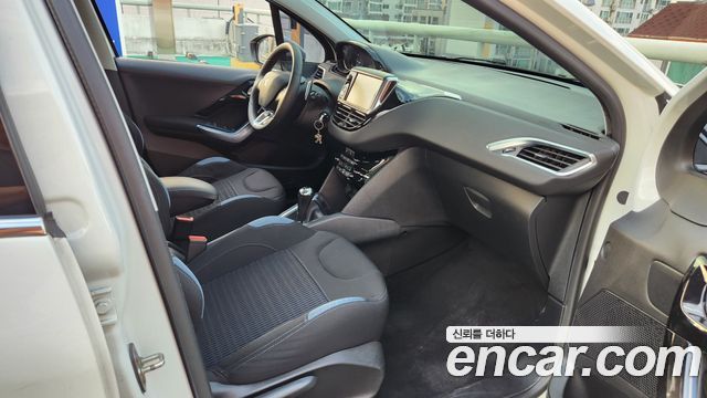 Peugeot 208 2014 — photo 12