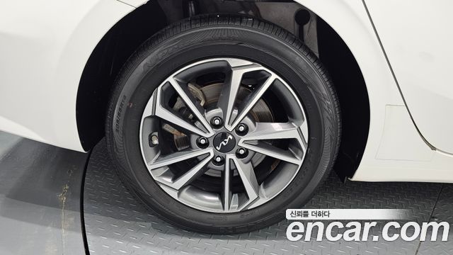 Kia K3 2022 — photo 5