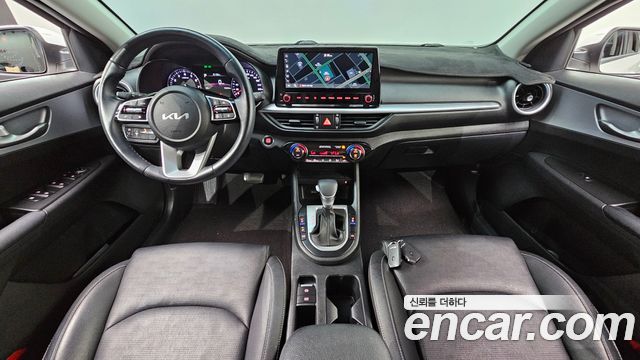 Kia K3 2022 — photo 10