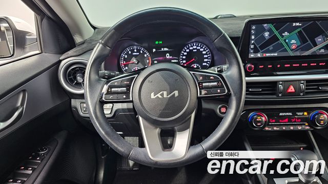 Kia K3 2022 — photo 21