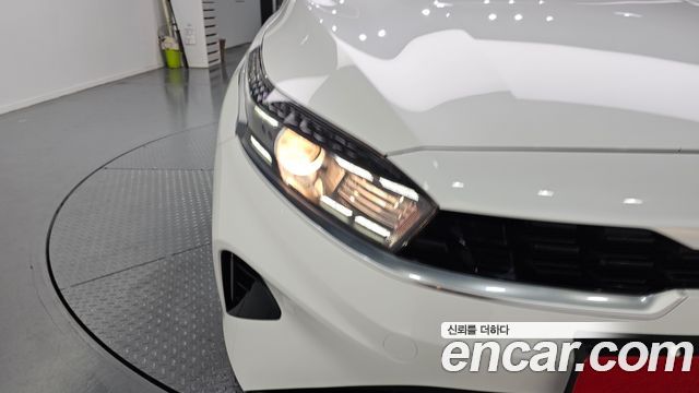 Kia K3 2022 — photo 8