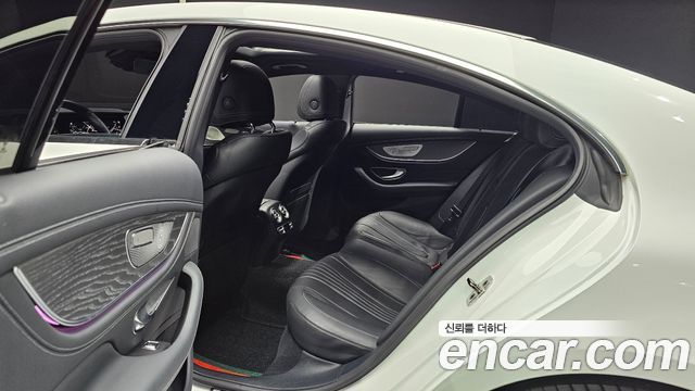Mercedes-Benz CLS-Class 2023 — photo 17