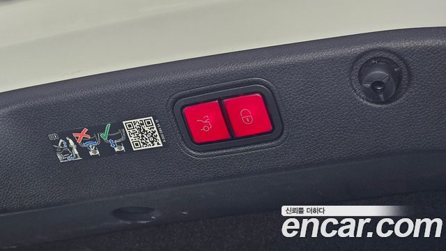 Mercedes-Benz CLS-Class 2023 — photo 23