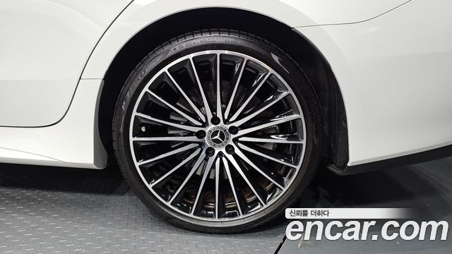 Mercedes-Benz CLS-Class 2023 — photo 7