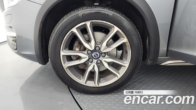 Volvo V60 2018 — photo 5