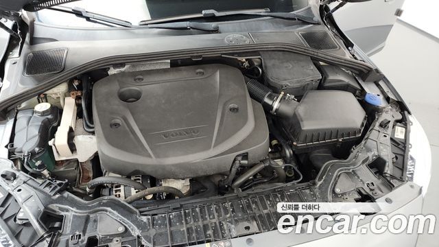 Volvo V60 2018 — photo 6