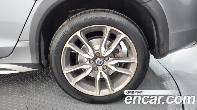 Volvo V60 2018 — photo 7