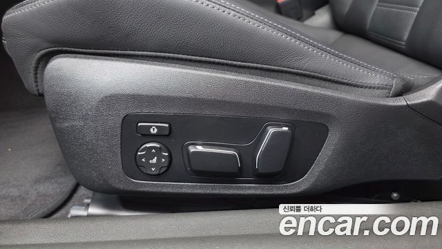 BMW M2 2025 — photo 28